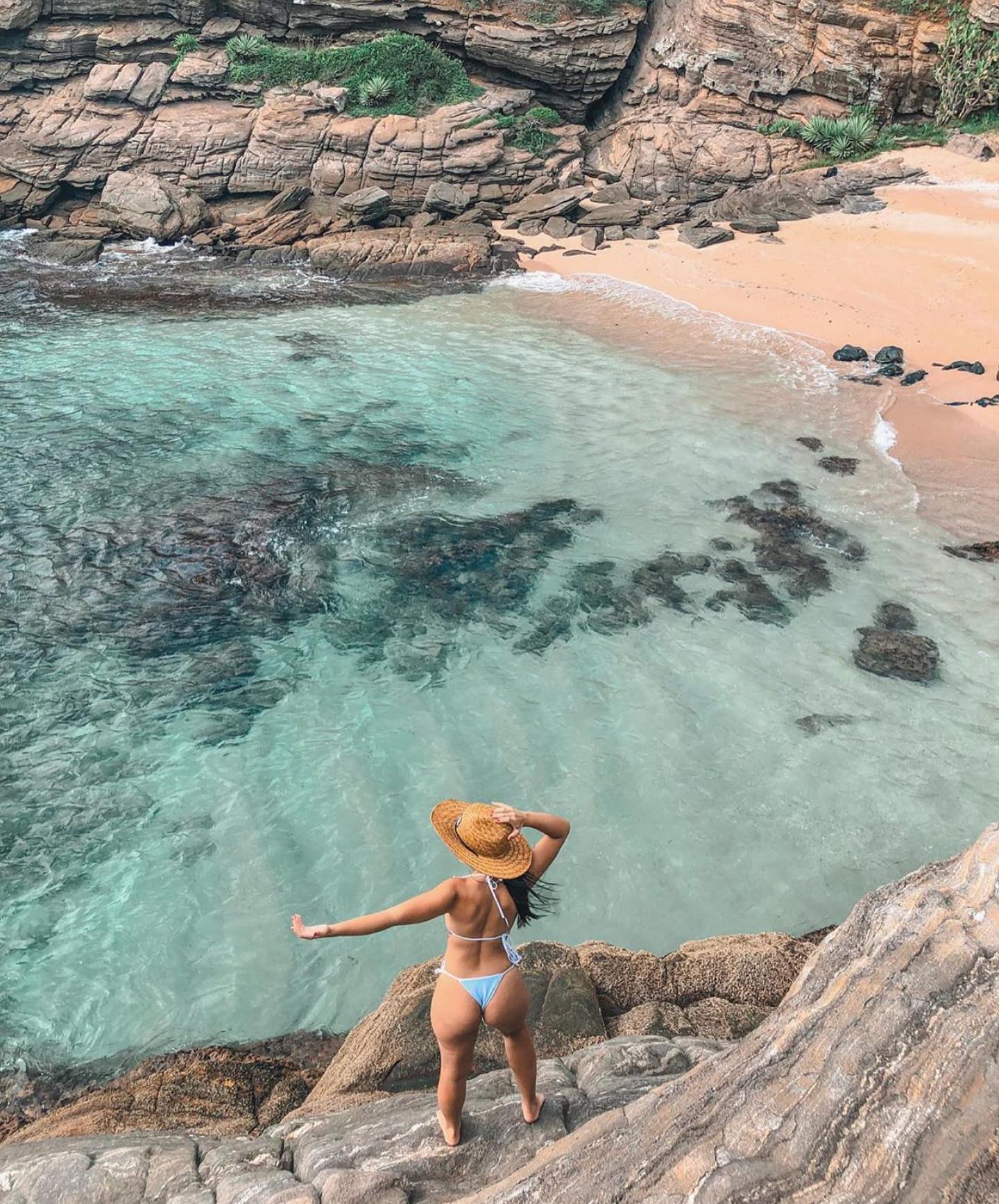 Praia Brava e Olho de Boi em Búzios vistas do mirante