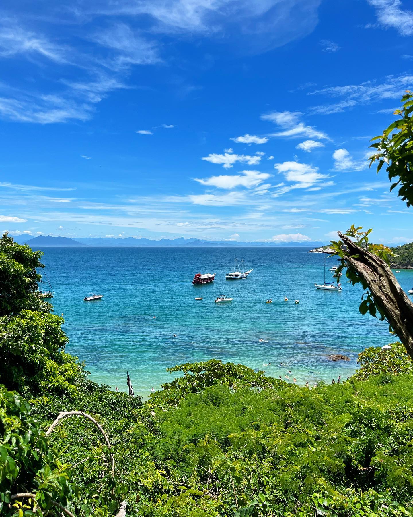 Mirante de João Fernandes, parada do combo buggy e barco