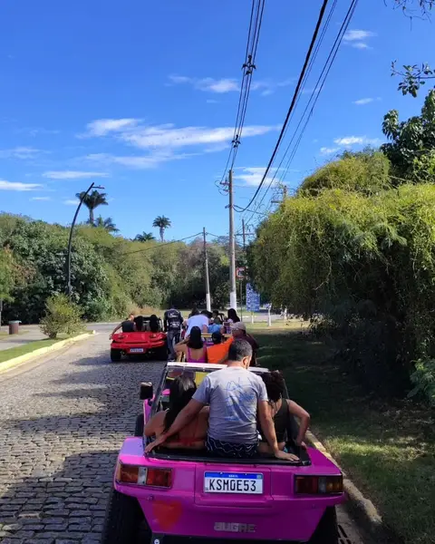 Passeio de buggy privativo em Búzios: exclusividade e conforto para seu grupo ou família
