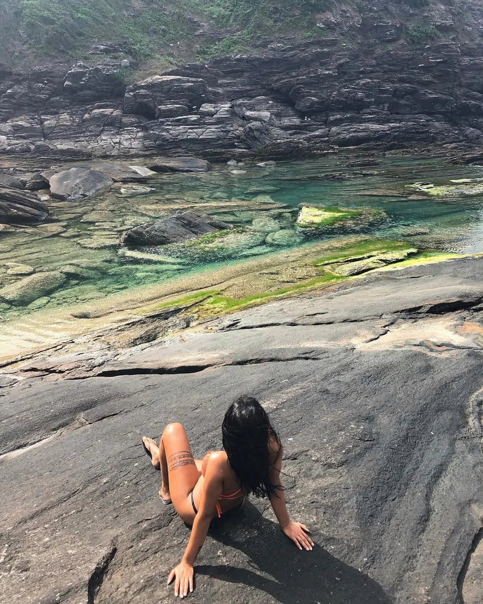Ponta da Lagoinha Búzios formações rochosas piscinas naturais nascer do sol portal energético